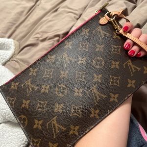 LV small pouch authentic